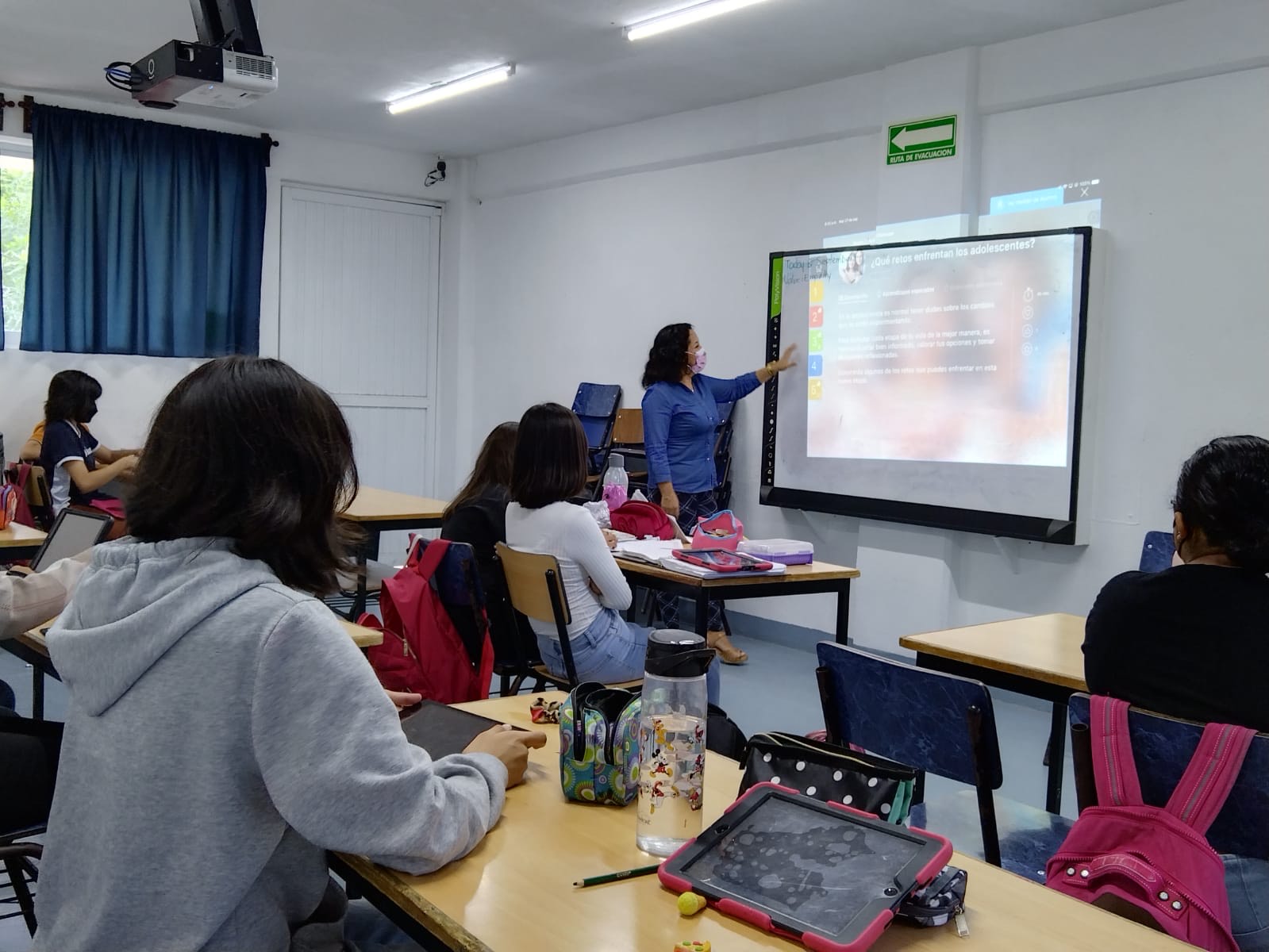 Miss Sonia, una Grizzly con garra en la docencia y el emprendimiento